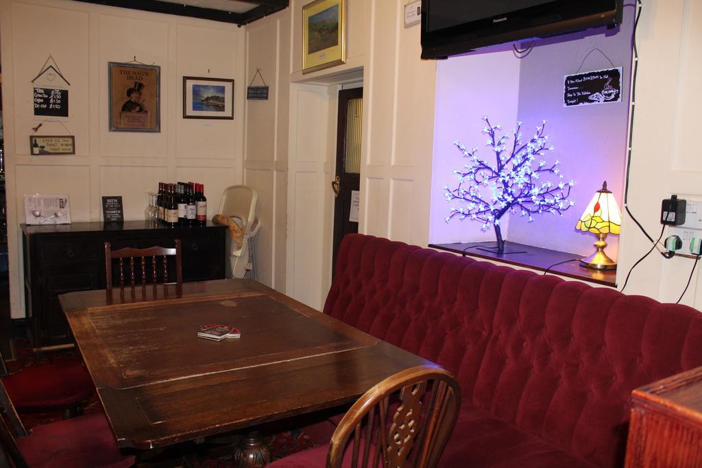The Nags Head Tredegar Bed and Breakfast Nant-y-bwch Exteriör bild