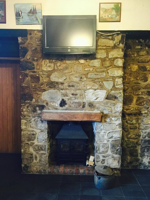 The Nags Head Tredegar Bed and Breakfast Nant-y-bwch Exteriör bild