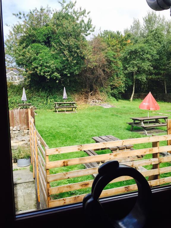 The Nags Head Tredegar Bed and Breakfast Nant-y-bwch Exteriör bild